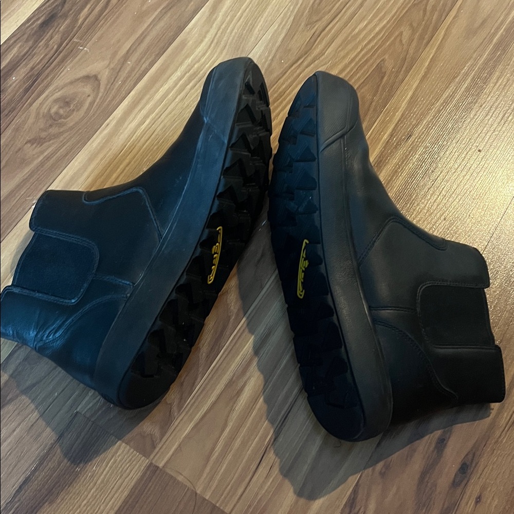 Keen Black Ankle Boots
